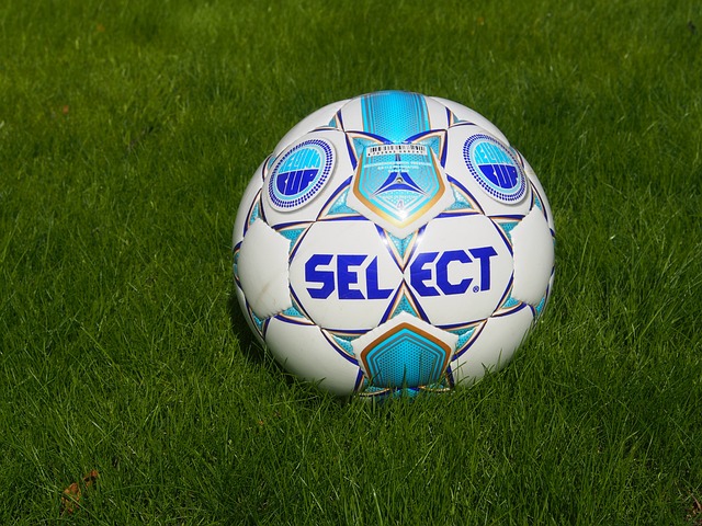 更有人們矚 更有人們矚